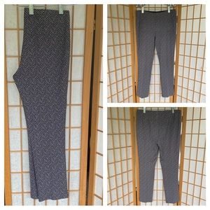 Chico’s Black & White Chevron Print Ponte Leggings SZ 0.5 Chico’s (S/6)